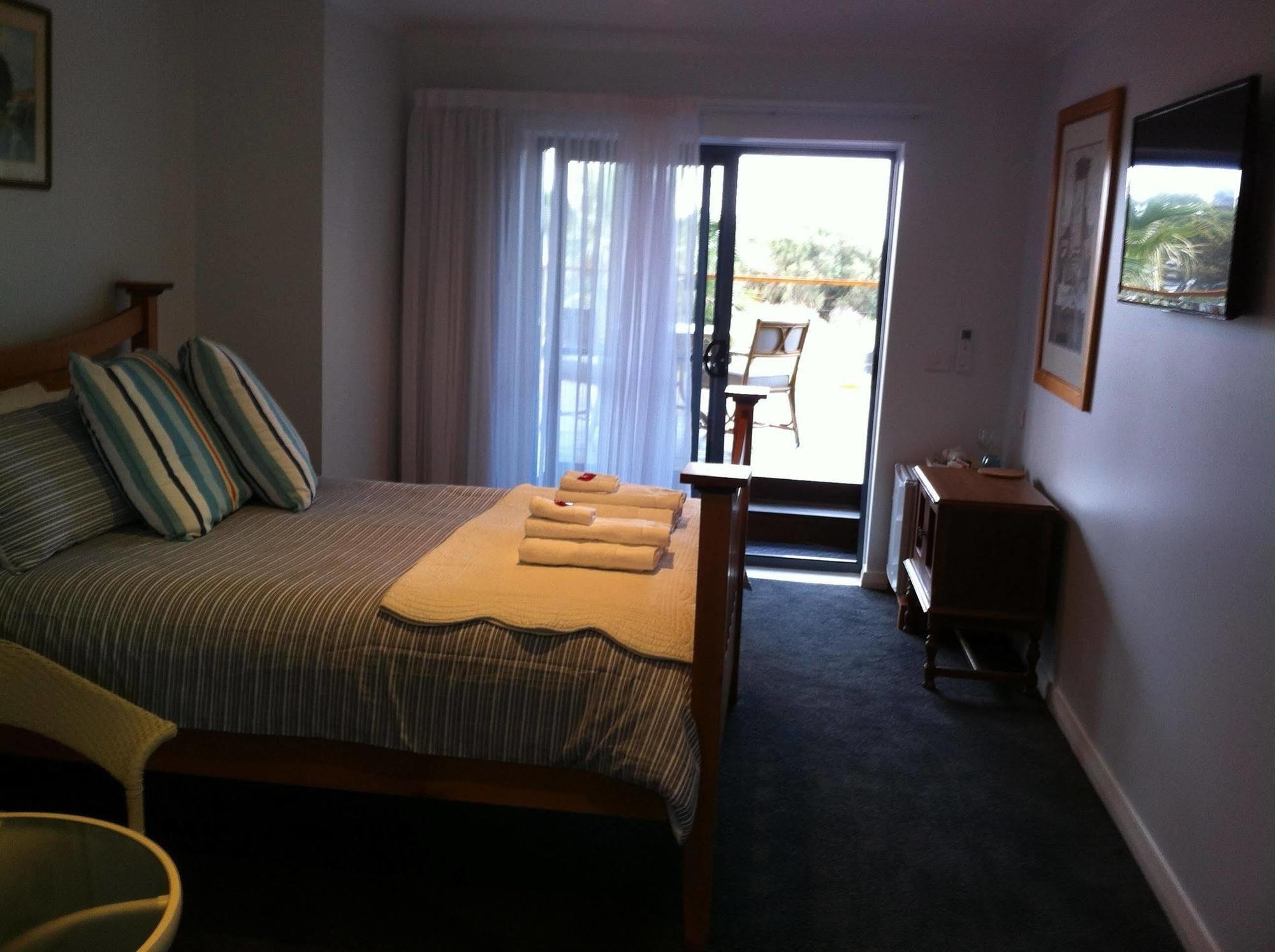 Corinella On The Esplanade Bed & Breakfast Exterior foto